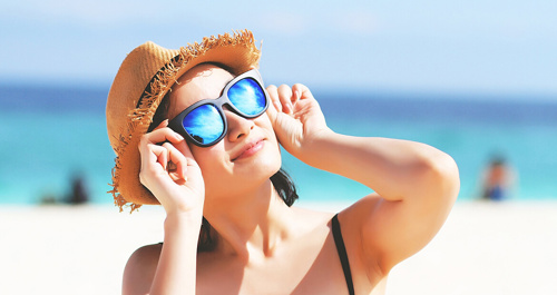 Beach Fashion: What Clothes to Wear at the Beach? Beach Fashion: What Clothes to Wear at the Beach?