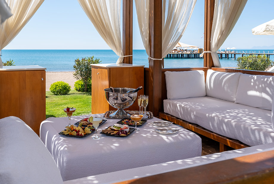 Calista Luxury Resort Pavillion Card3