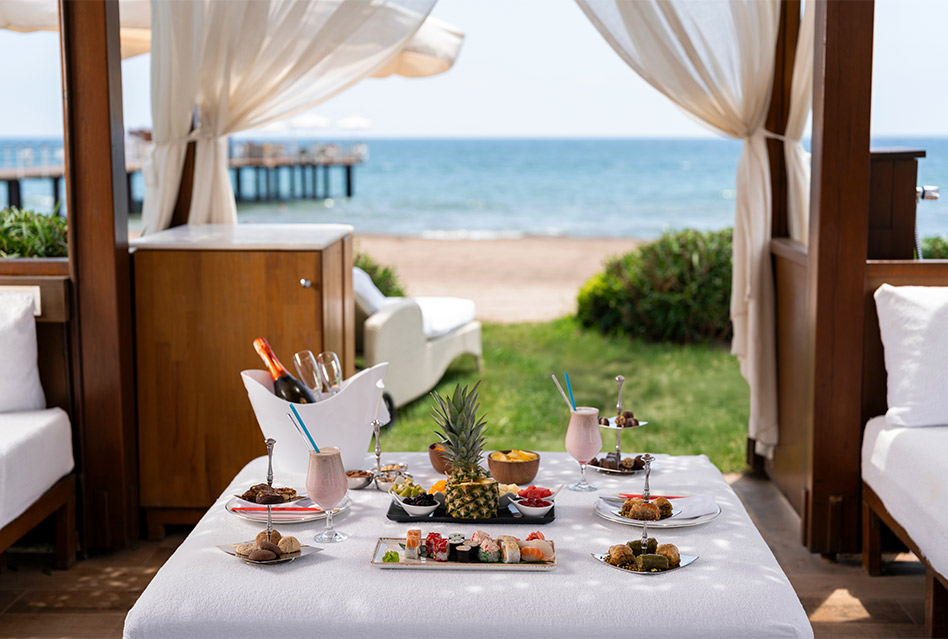 Calista Luxury Resort Snacks Card