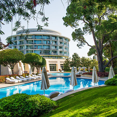 Calista Luxury Resort Instagram Slider Card15