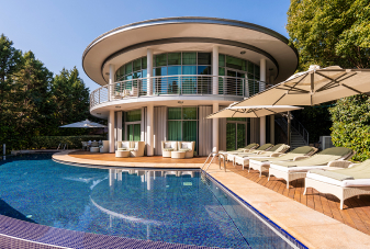 Calista Luxury Resort Single Villa Card