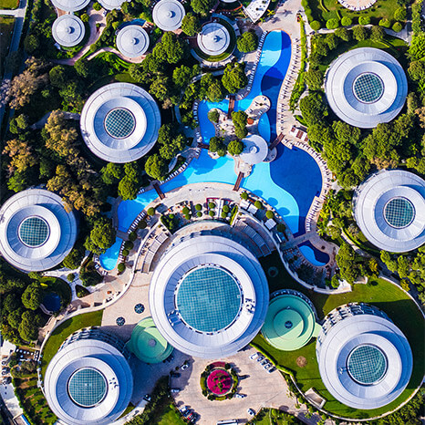 Calista Luxury Resort Instagram Slider Card5