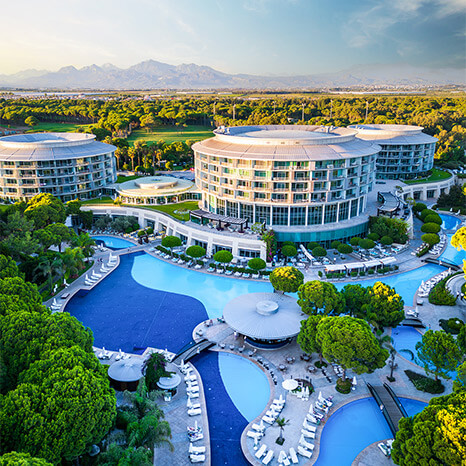 Calista Luxury Resort Instagram Slider Card11