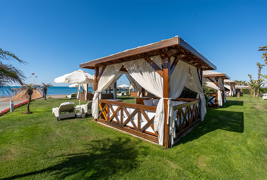 Calista Luxury Resort Pavillion Card2